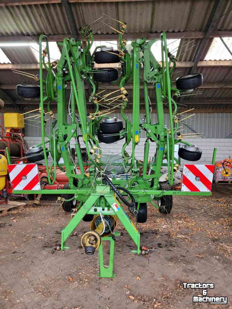 Tedder Krone KWT 11.22/10 schudder