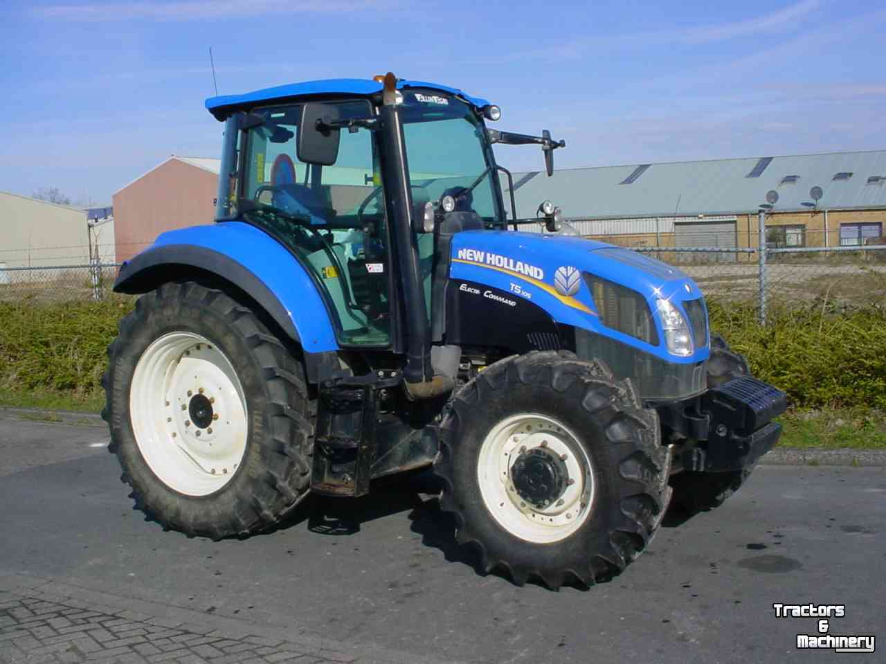 Tractors New Holland T5.105