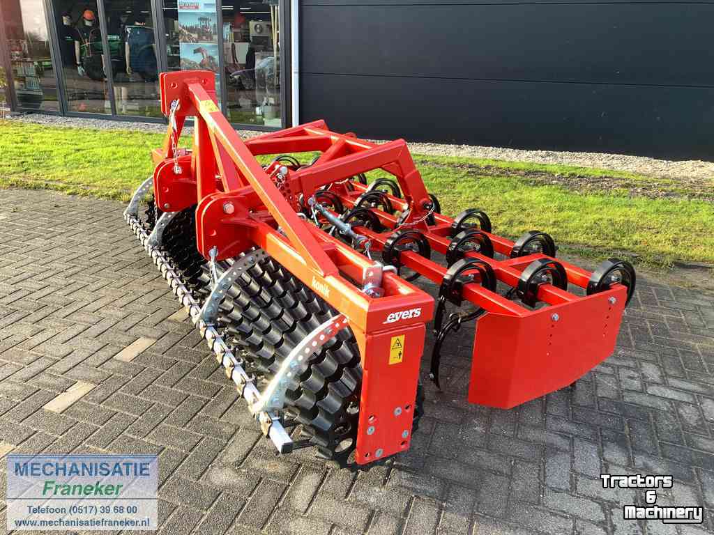 Seedbed combination Evers Evers konik 20-300 zaaibedcombinatie frontuitvoering