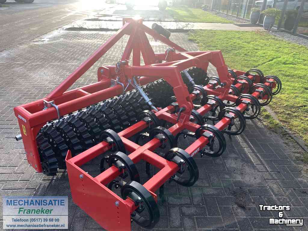 Seedbed combination Evers Evers konik 20-300 zaaibedcombinatie frontuitvoering