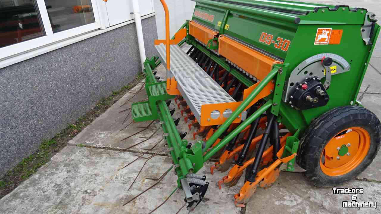 Seed drill Amazone D9-30 Special  29 kouters