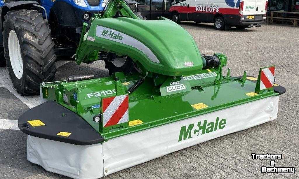 Mower McHale Pro Glide B9600 Triple Maaier