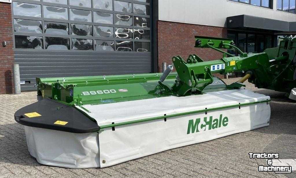 Mower McHale Pro Glide B9600 Triple Maaier