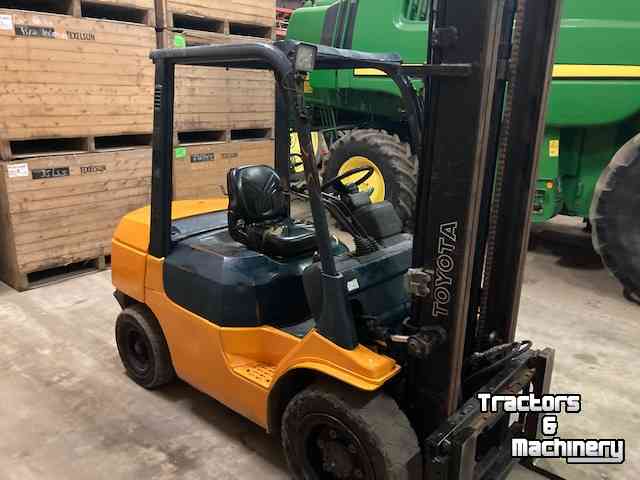 Forklift Toyota 7FD30