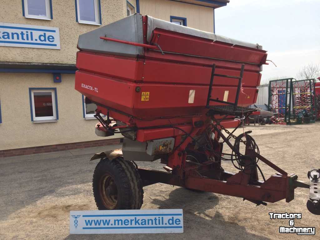 Fertilizer spreader Kverneland Exacta TL