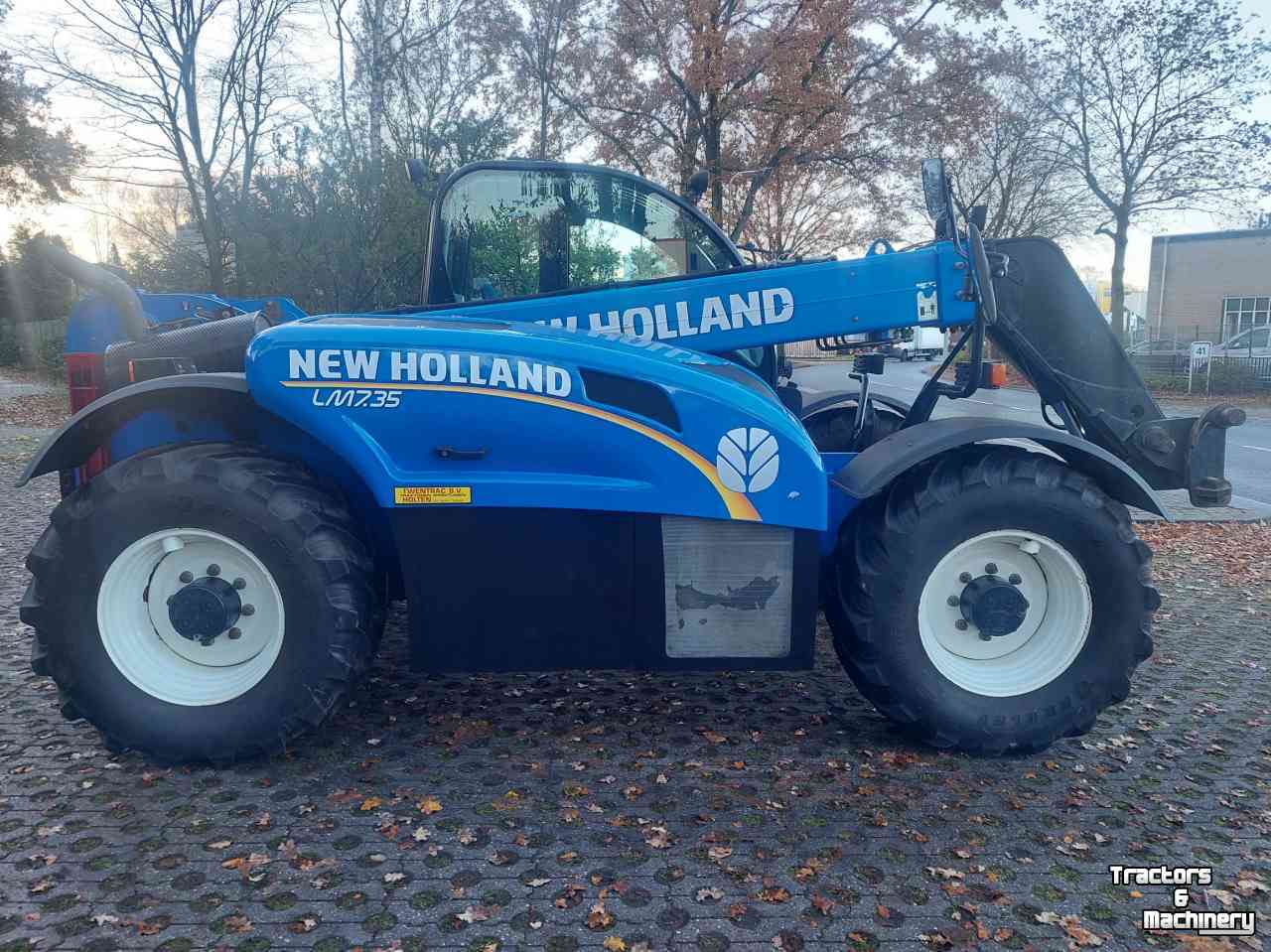 Telehandler New Holland LM 7.35