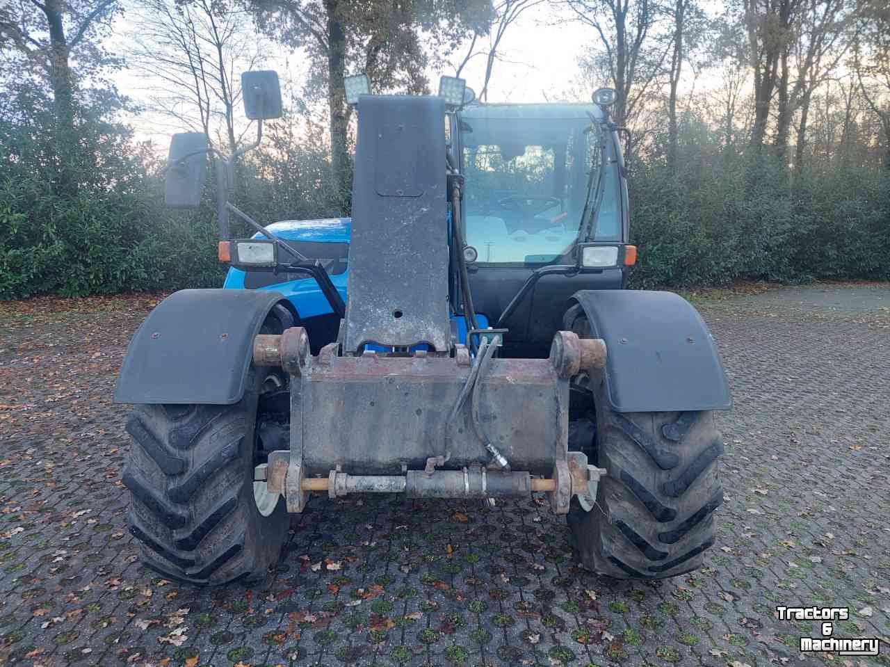 Telehandler New Holland LM 7.35