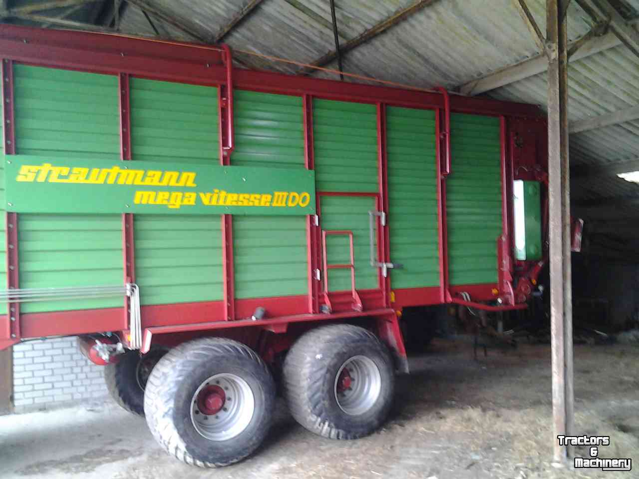 Self-loading wagon Strautmann Mega Vitesse DO III