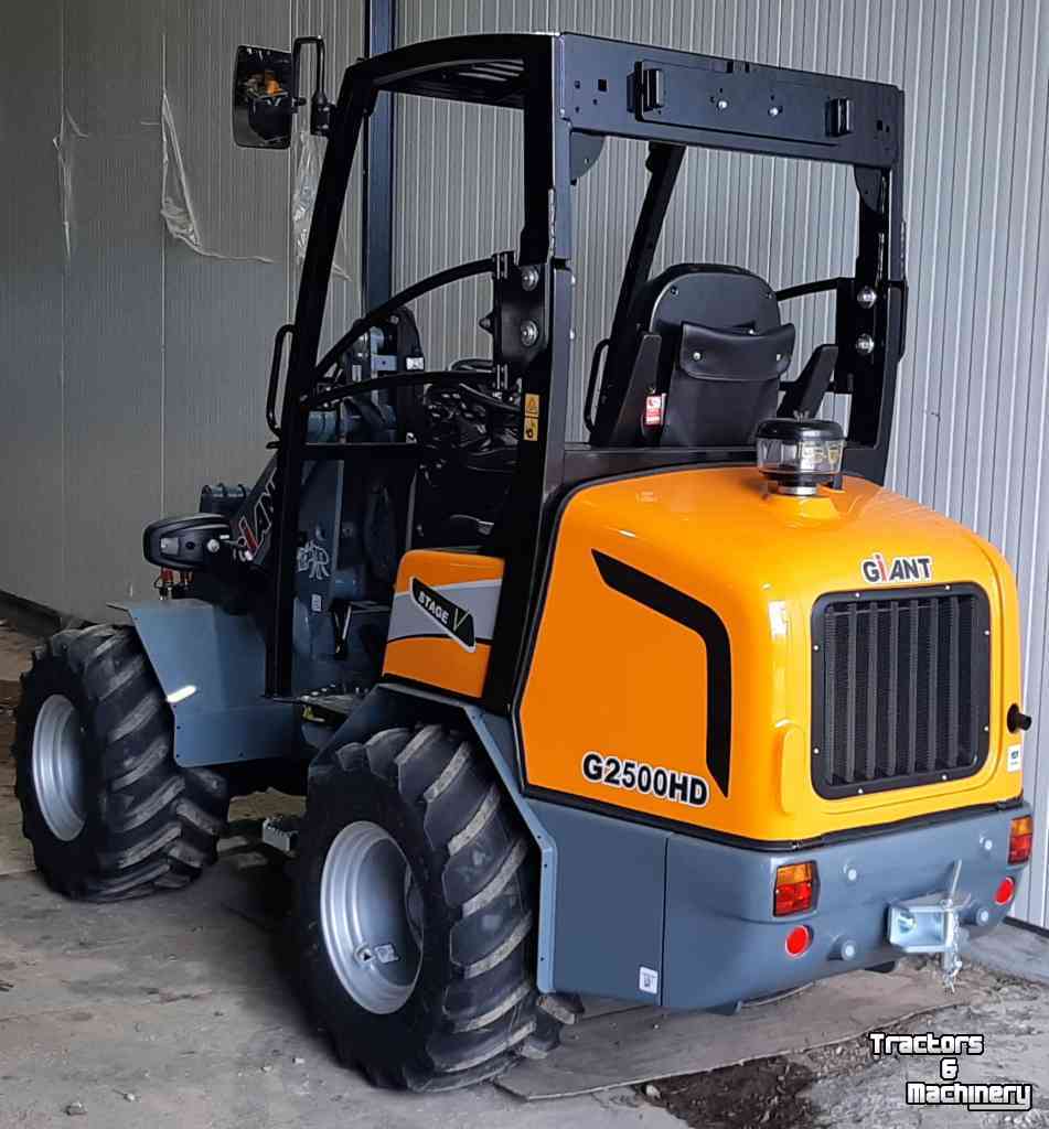 Wheelloader Giant G2500HD