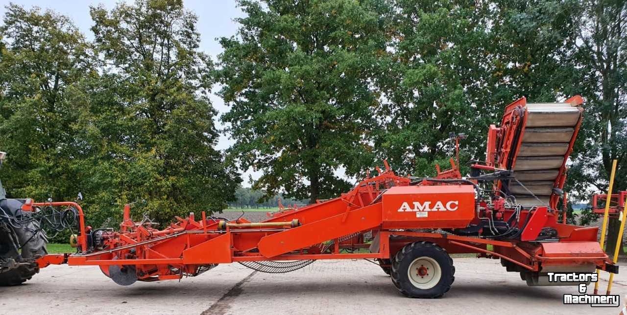 Potato harvester Amac Aardappelrooier Amac E2