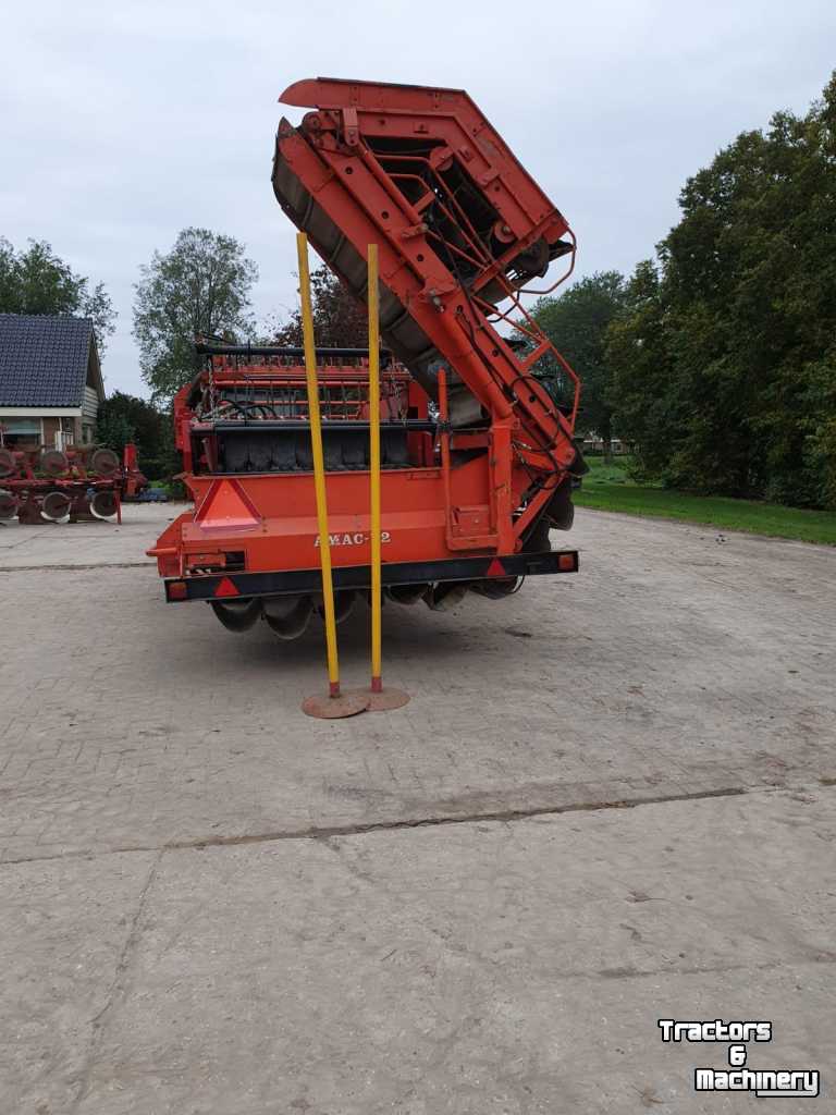 Potato harvester Amac Aardappelrooier Amac E2