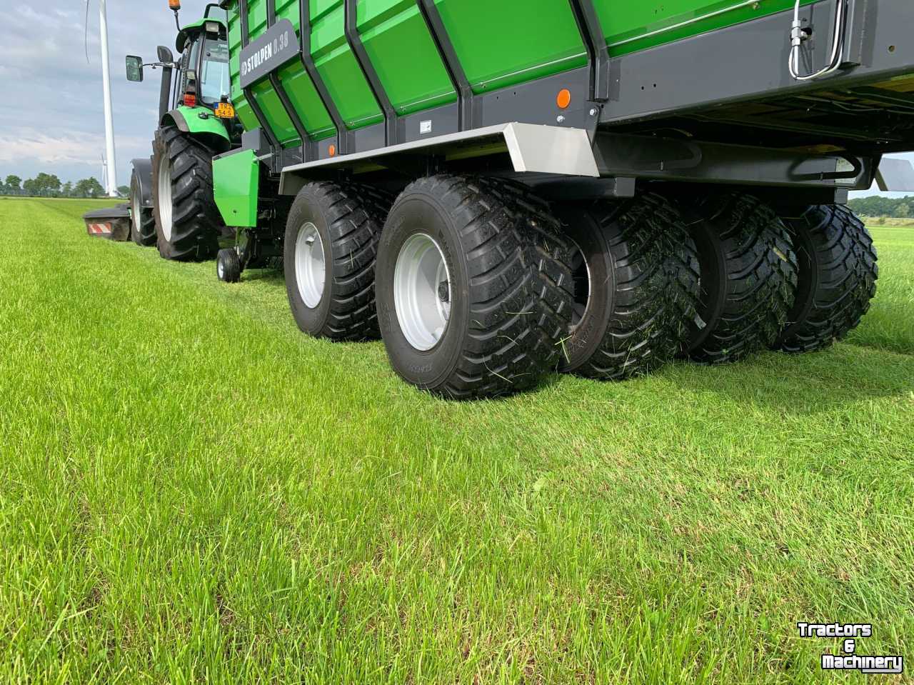 Self-loading wagon Deutz-Fahr Onderstel met 8 wielen