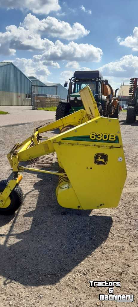 Pick-up John Deere 630B