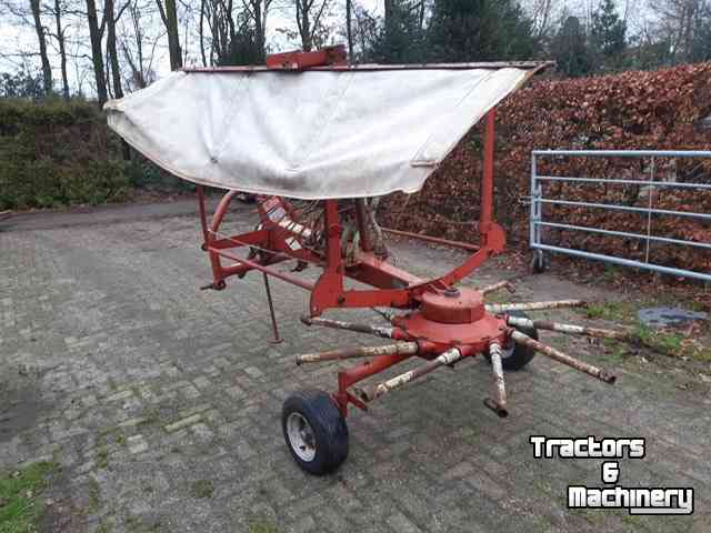 Rake Kuhn Kuhn GA 381 AM 10 cirkelhark