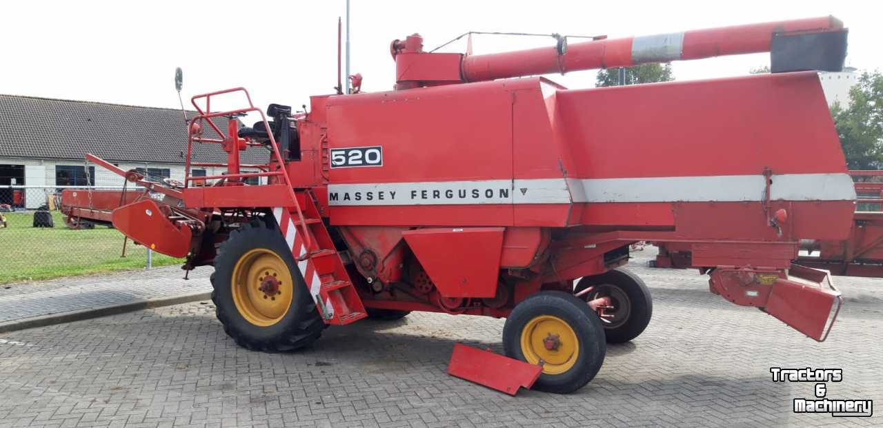 Combine Massey Ferguson 520