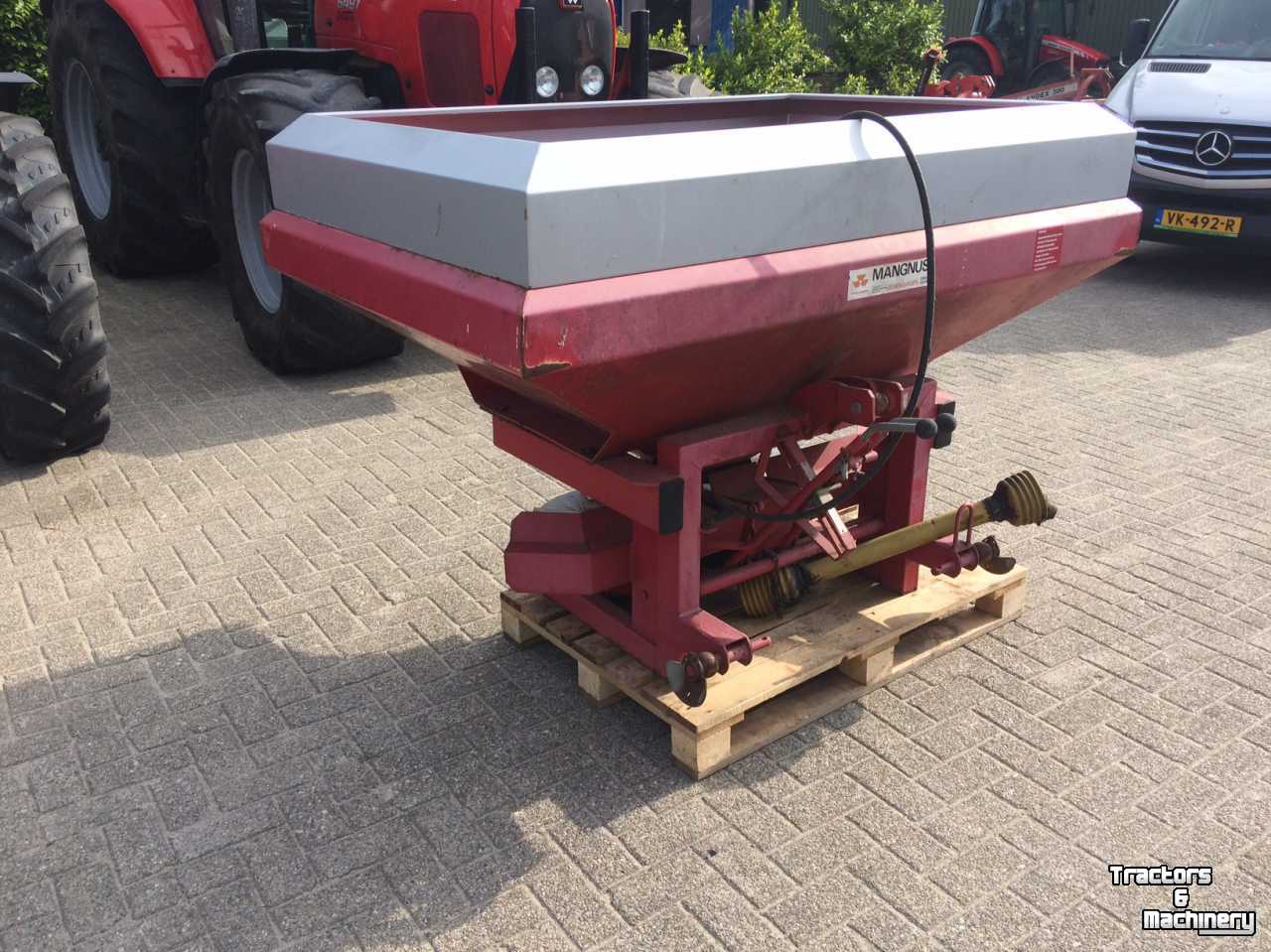 Fertilizer spreader Rotina 891 B