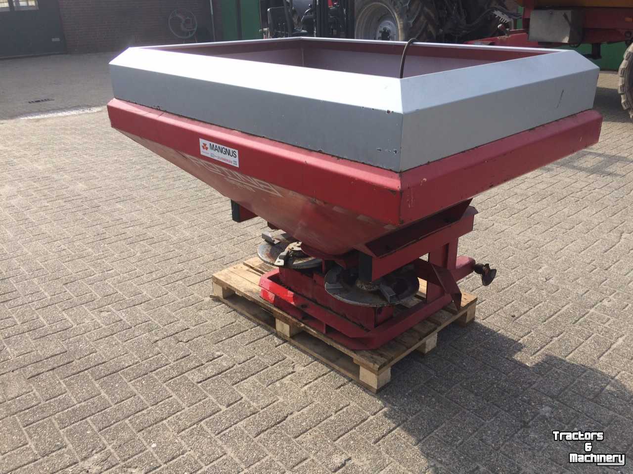 Fertilizer spreader Rotina 891 B