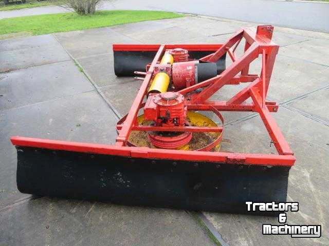 Silage spreader Rogedi Kuilverdeler Silage Spreader