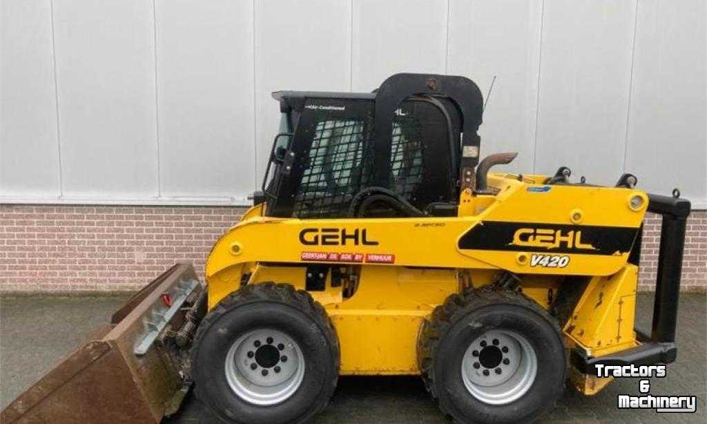 Skidsteer Gehl V420 Schranklader