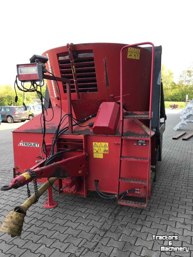 Vertical feed mixer Trioliet TRIOMIX I 1000 MET BEWEGEND MES