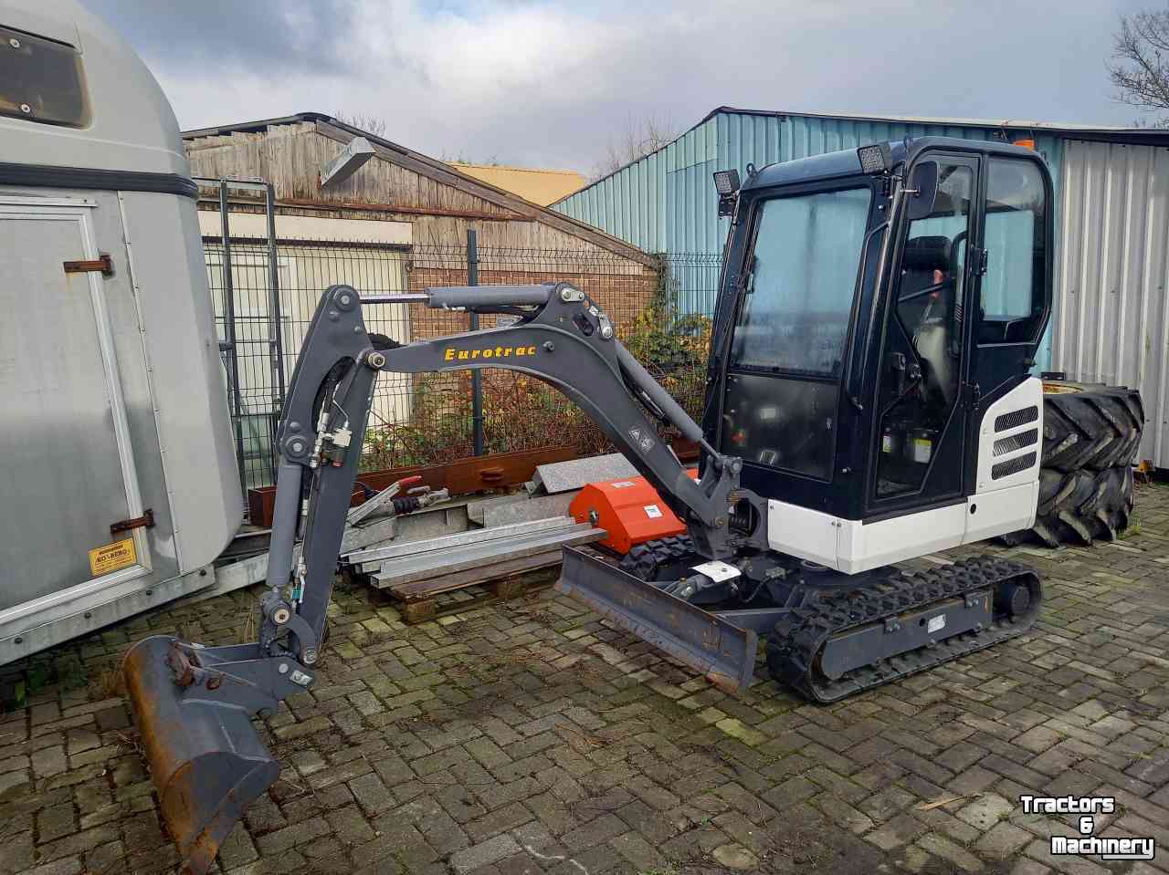 Excavator tracks Eurotrac HE18-C