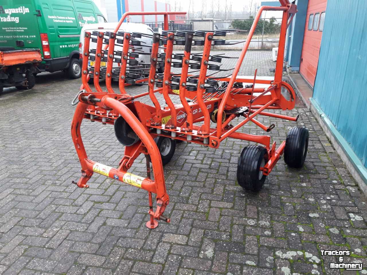 Rake Kuhn GA 3501