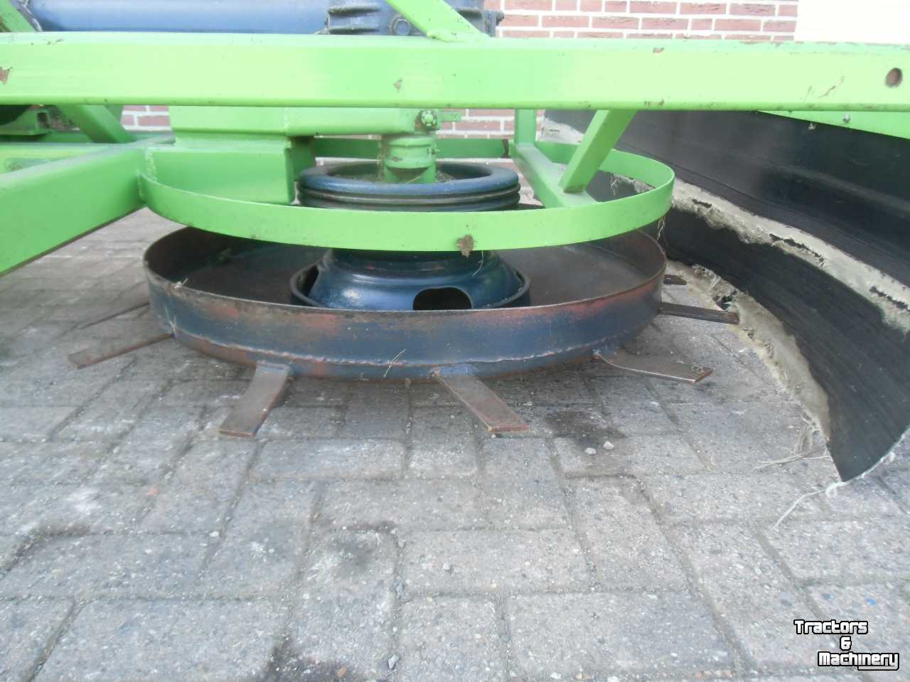 Silage spreader Rogedi Dubbele Kuilverdeler