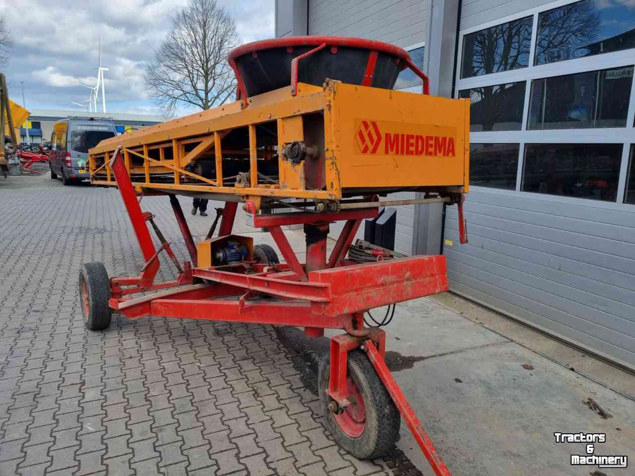 Telescopic storeloader Miedema BV105-70