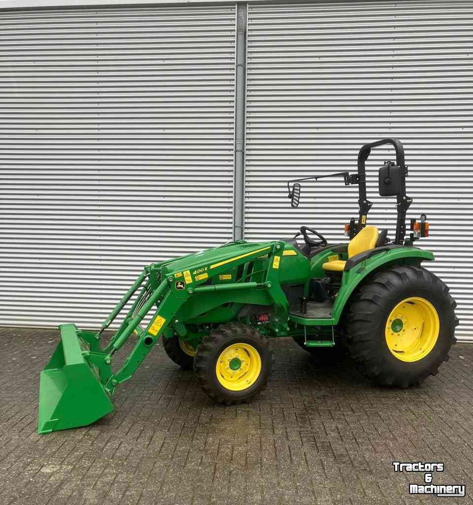 Horticultural Tractors John Deere 4052M Compact Tractor