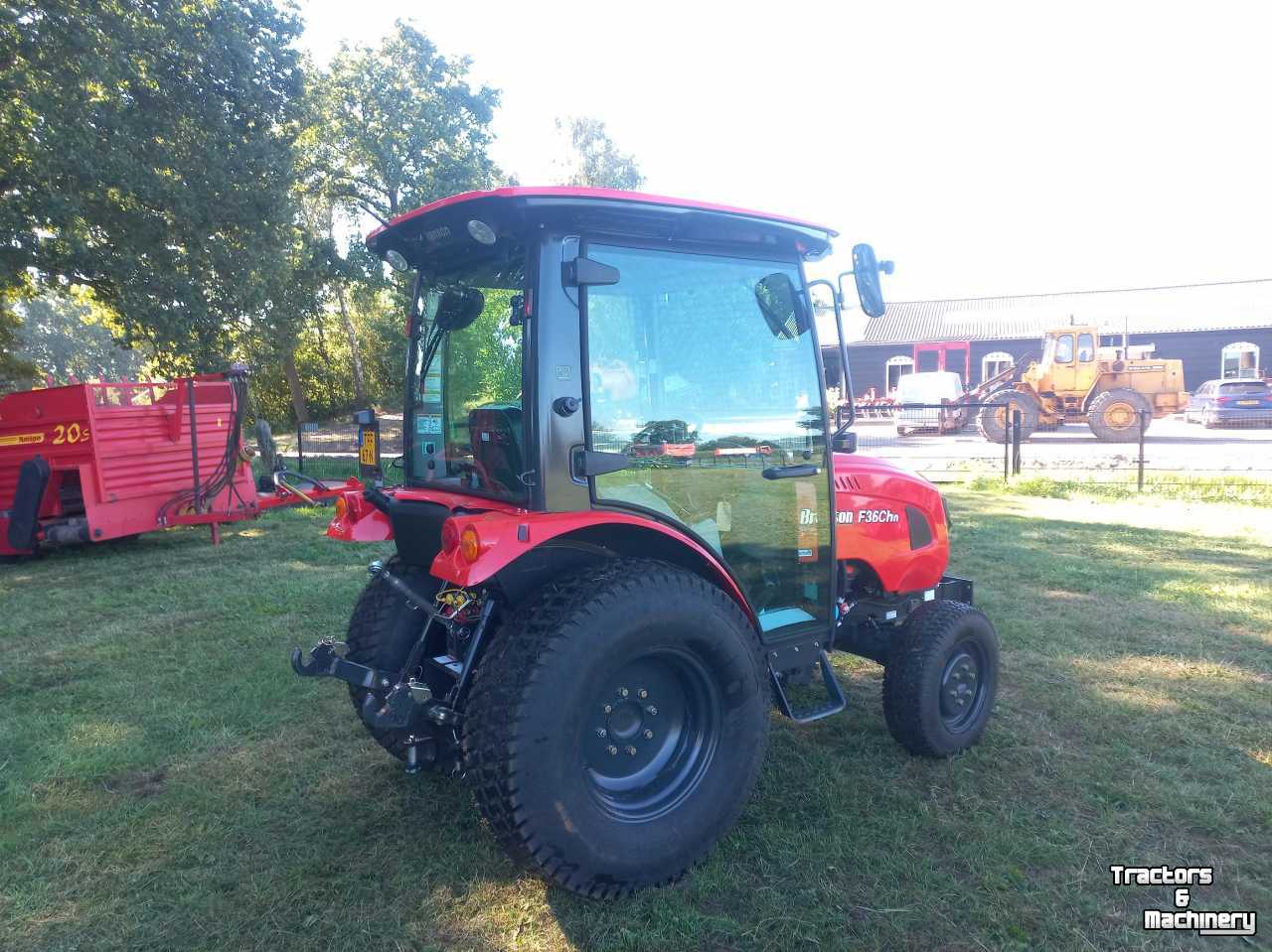 Tractors Branson F 36 Chn