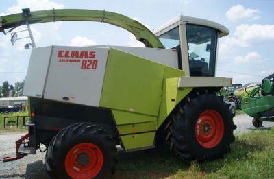 Forage-harvester Claas Jaguar 820 W/6 Row Corn Head, 10' Pick Up