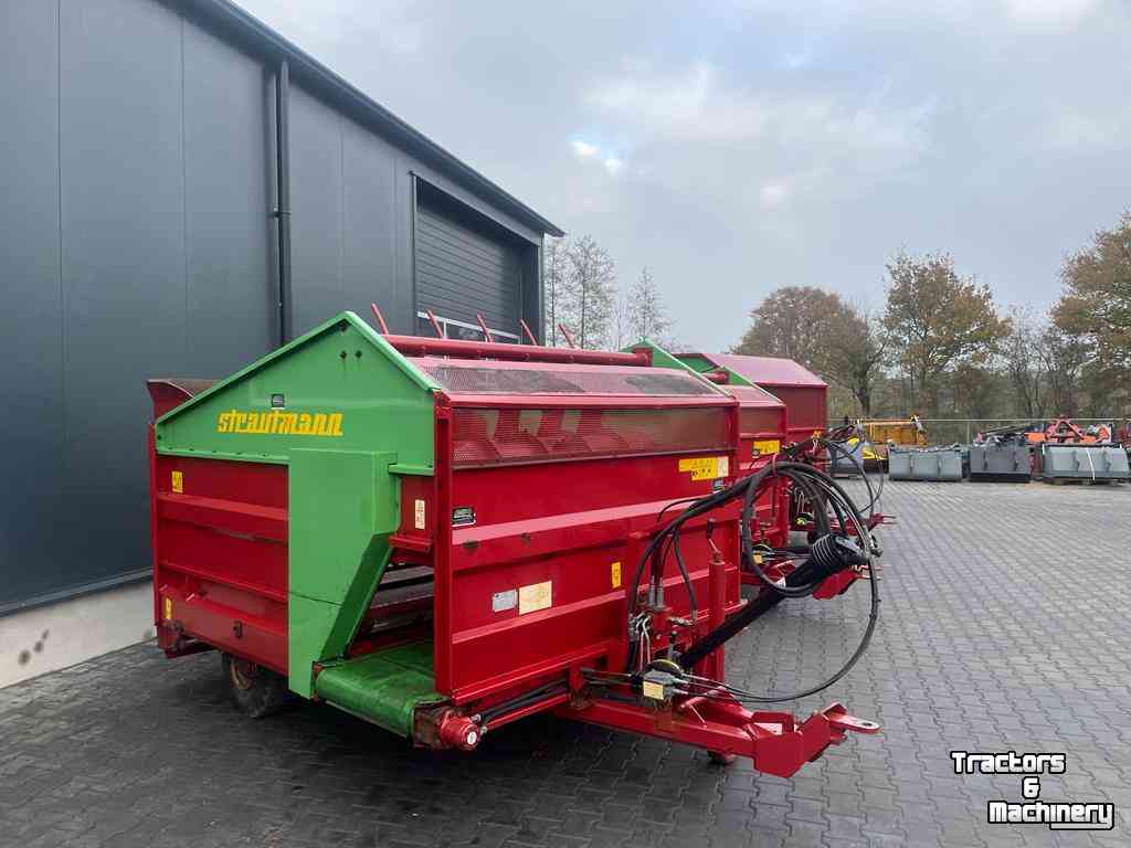 Silage-block distribution wagon Strautmann BVW en UBVW