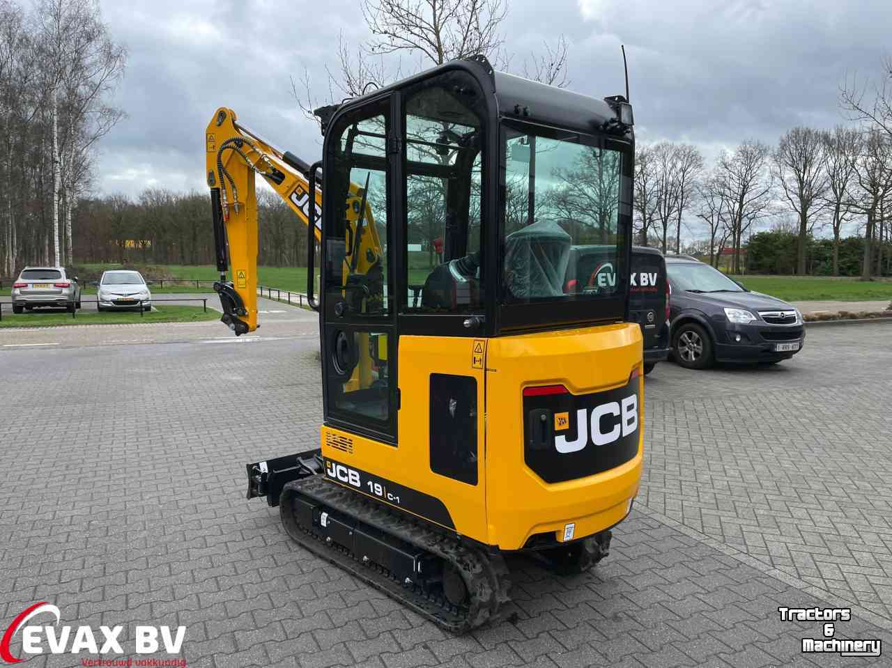 Excavator tracks JCB 19C-1