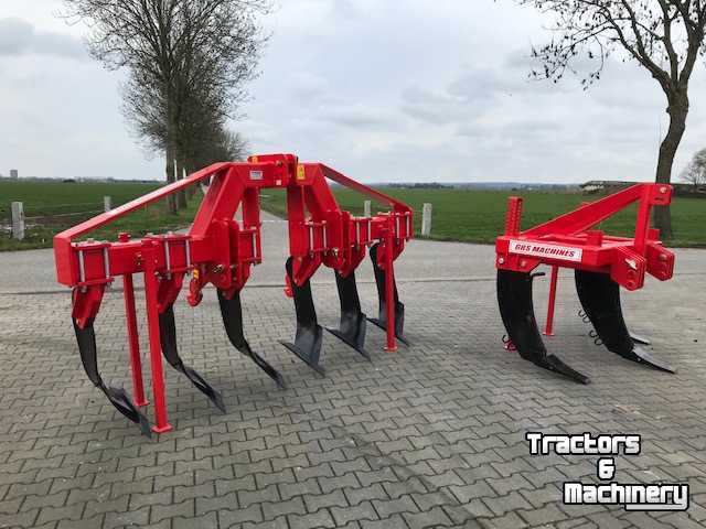 Deep subsoiler GRS Woelers 3 tand 6 tand GRS