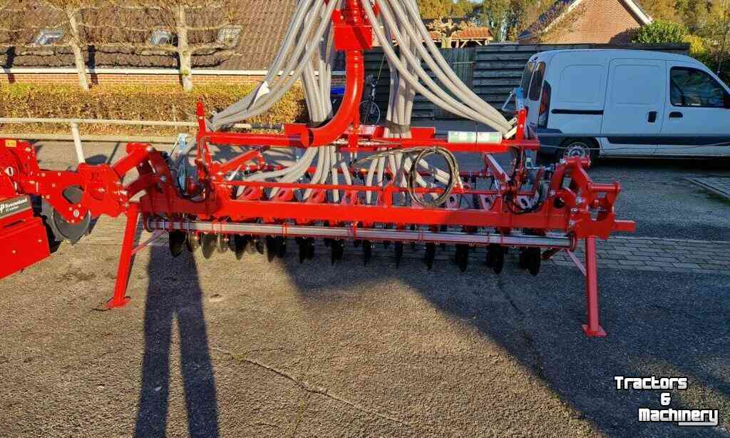 Seed drill Kverneland DF1 Zaaimachine