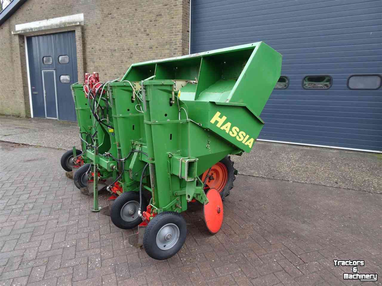 Seed drill Hassia KLS 4 Pootmachine