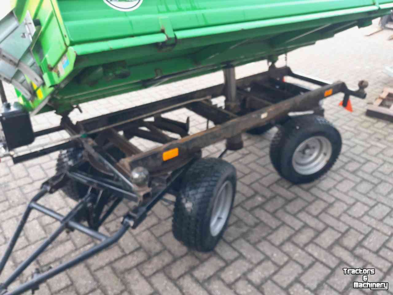 Dumptrailer Leiber 3 zijdige kippers