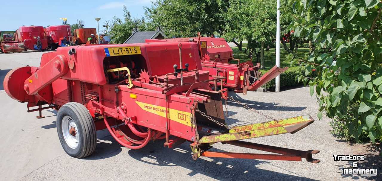 Balers New Holland Hayliner 278