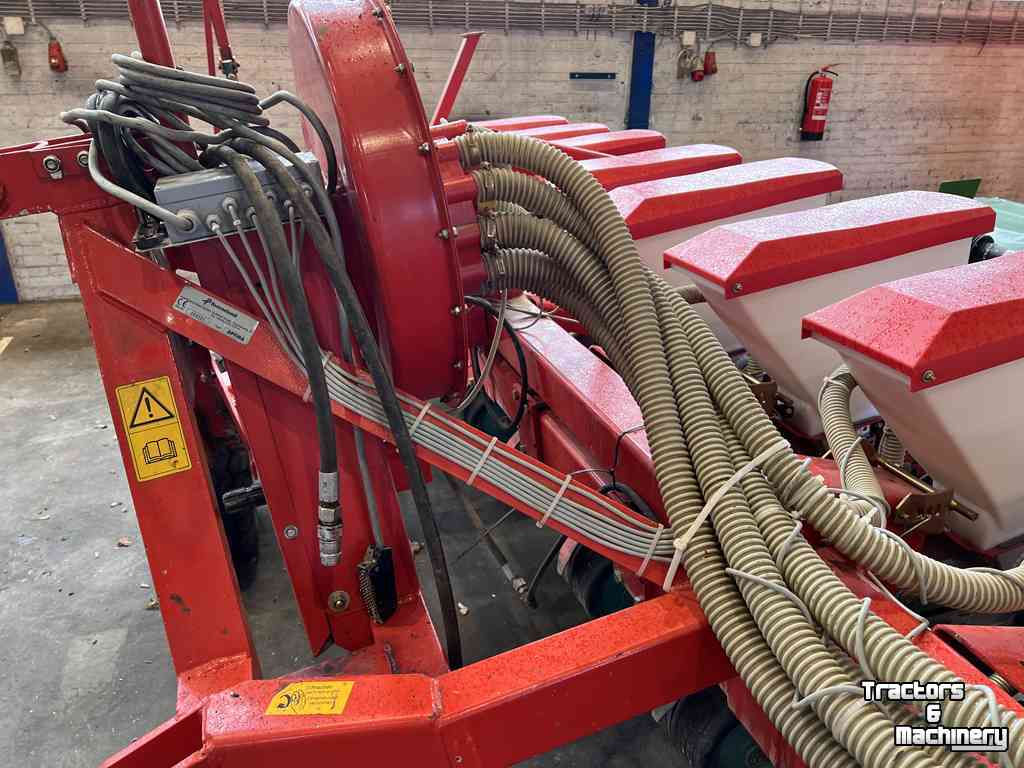 Seed drill Kverneland Accord Optima 12 rij zaaimachine