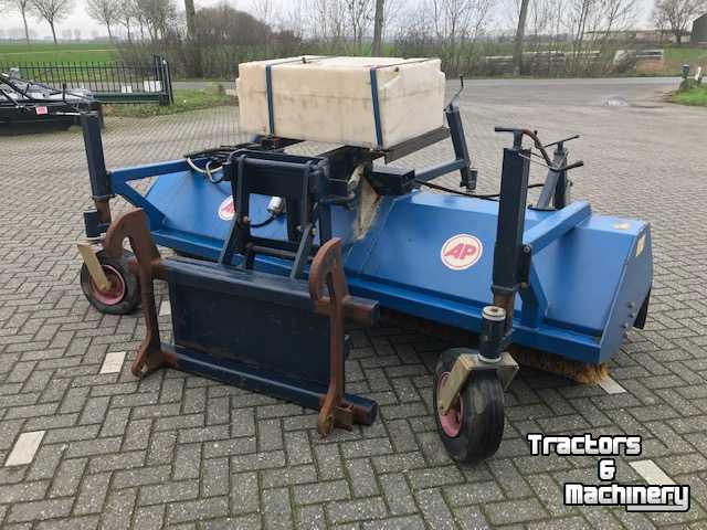 Sweeper AP Veegmachine VHZ 3000 Volvo hydraulisch