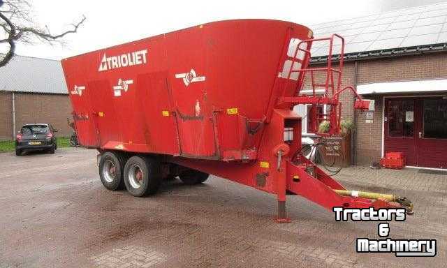 Vertical feed mixer Trioliet SM 3-30 Verticale Voermengwagen