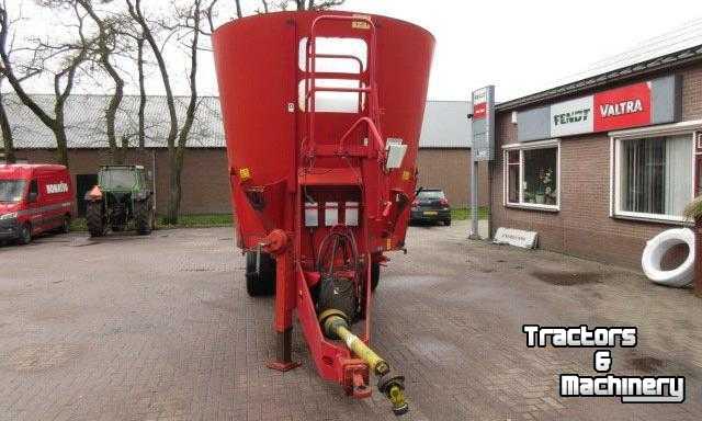 Vertical feed mixer Trioliet SM 3-30 Verticale Voermengwagen