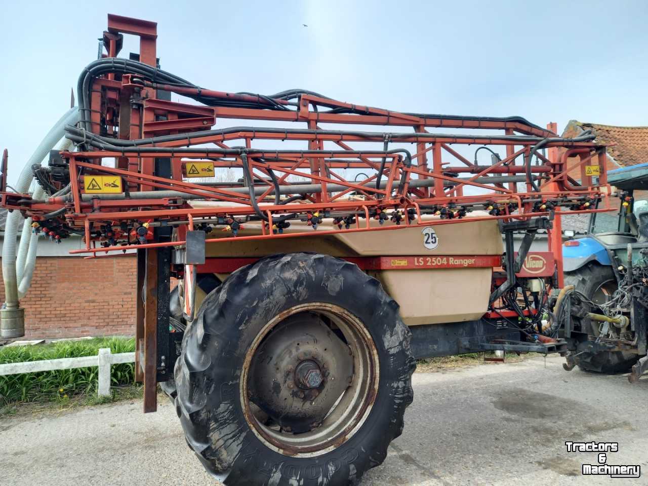 Fieldsprayer pull-type Vicon LS 2504