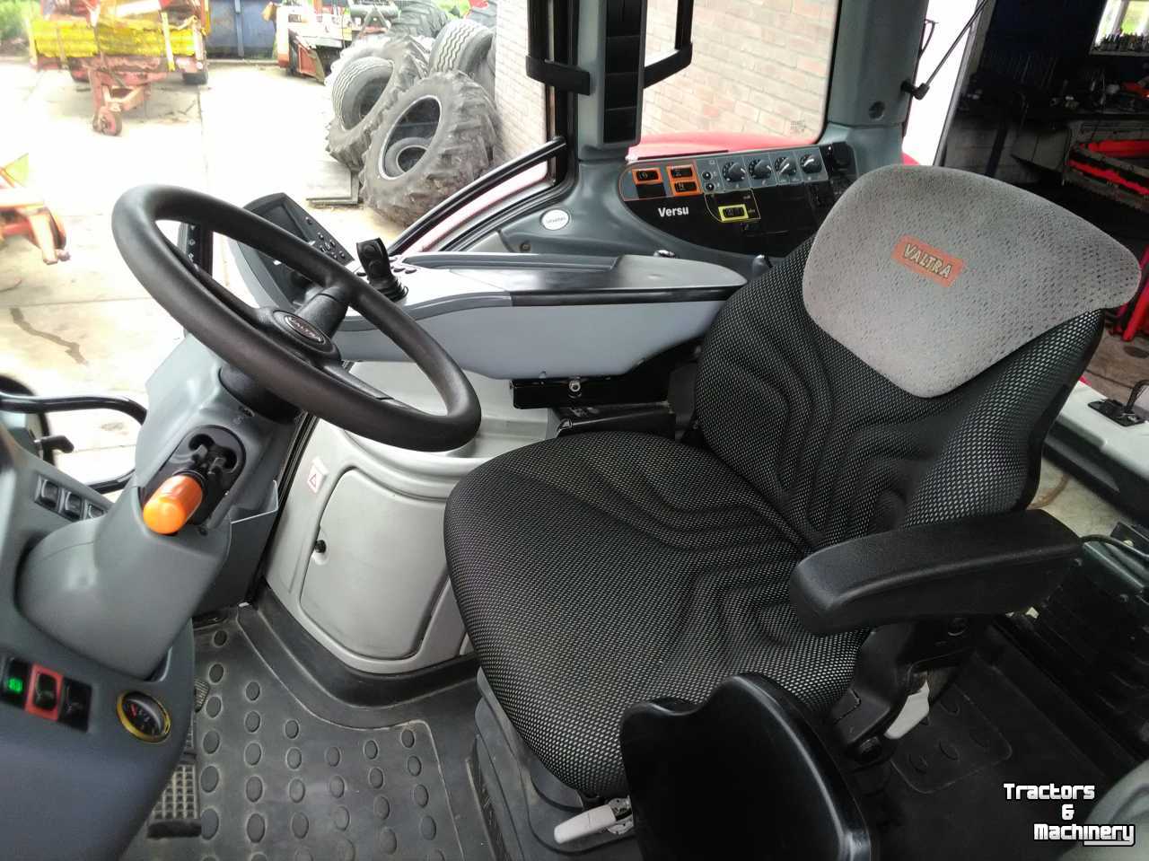 Tractors Valtra T153 Versu