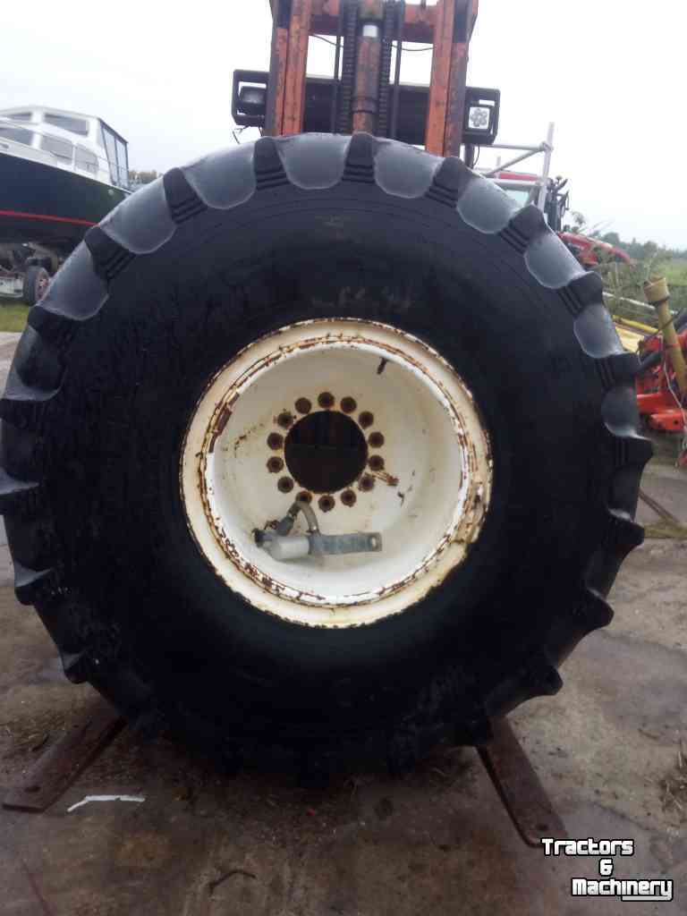 Wheels, Tyres, Rims & Dual spacers Dneproshina 66 x 43.00 R 25