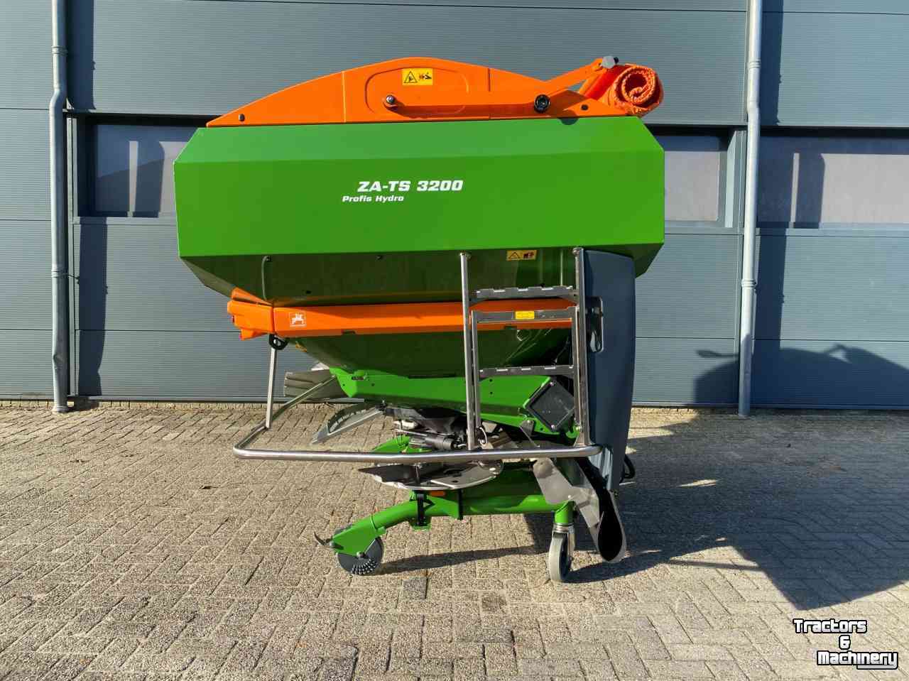 Fertilizer spreader Amazone ZA-TS 3200 Super Profis Hydro