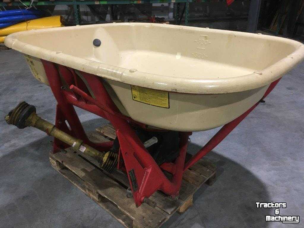 Fertilizer spreader Vicon pendelstrooier