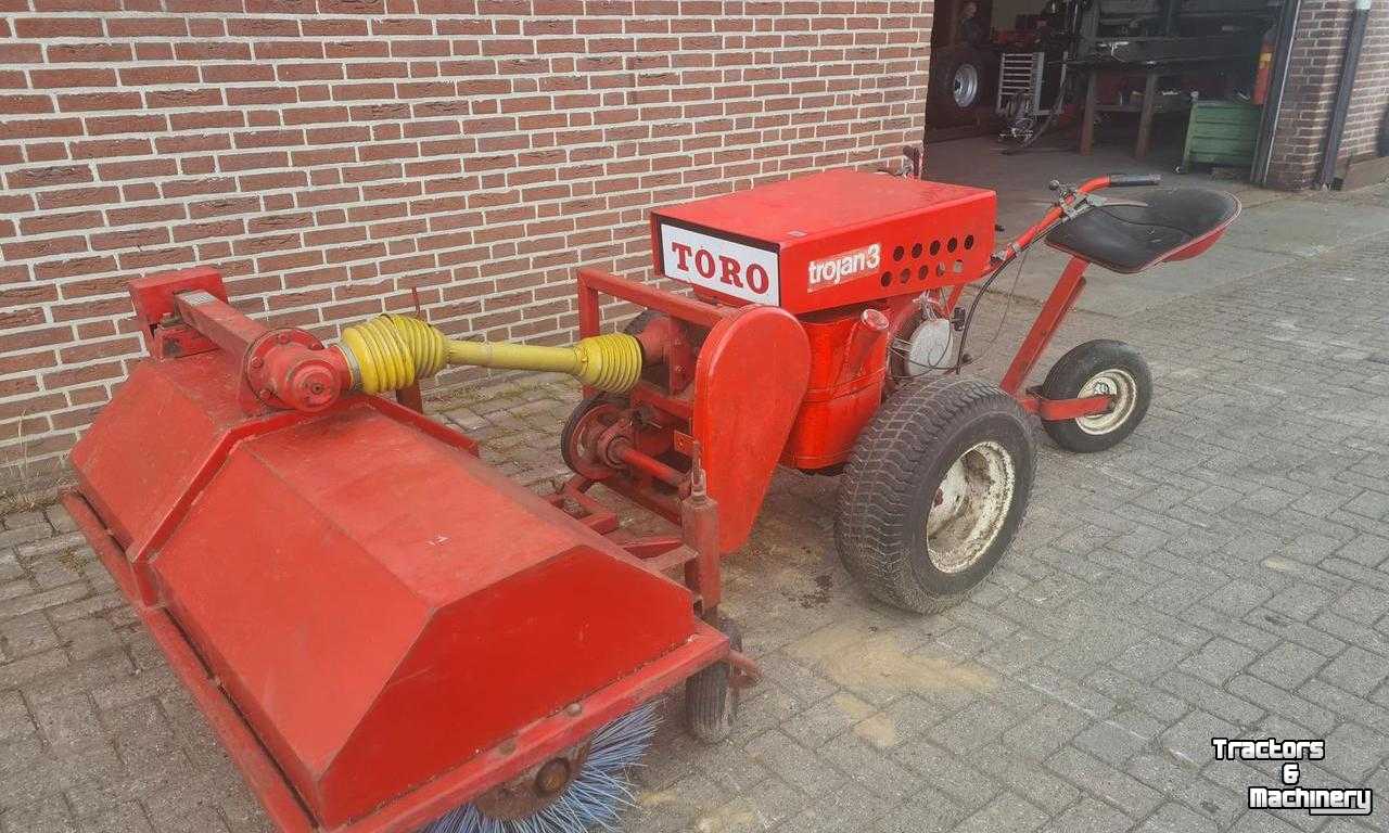 Sweeper Toro Trojan 3 Bezem Veegmachine