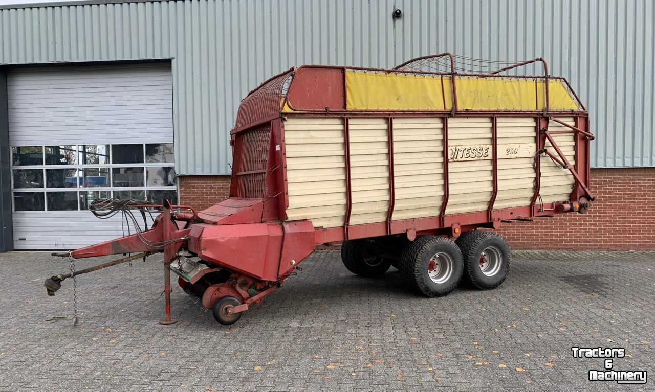 Self-loading wagon Strautmann Vitesse 260 Opraapwagen