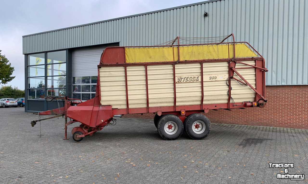 Self-loading wagon Strautmann Vitesse 260 Opraapwagen